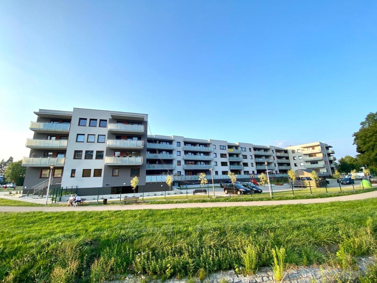 Sunrise Apart เยเลเนียกูรา ภายนอก รูปภาพ