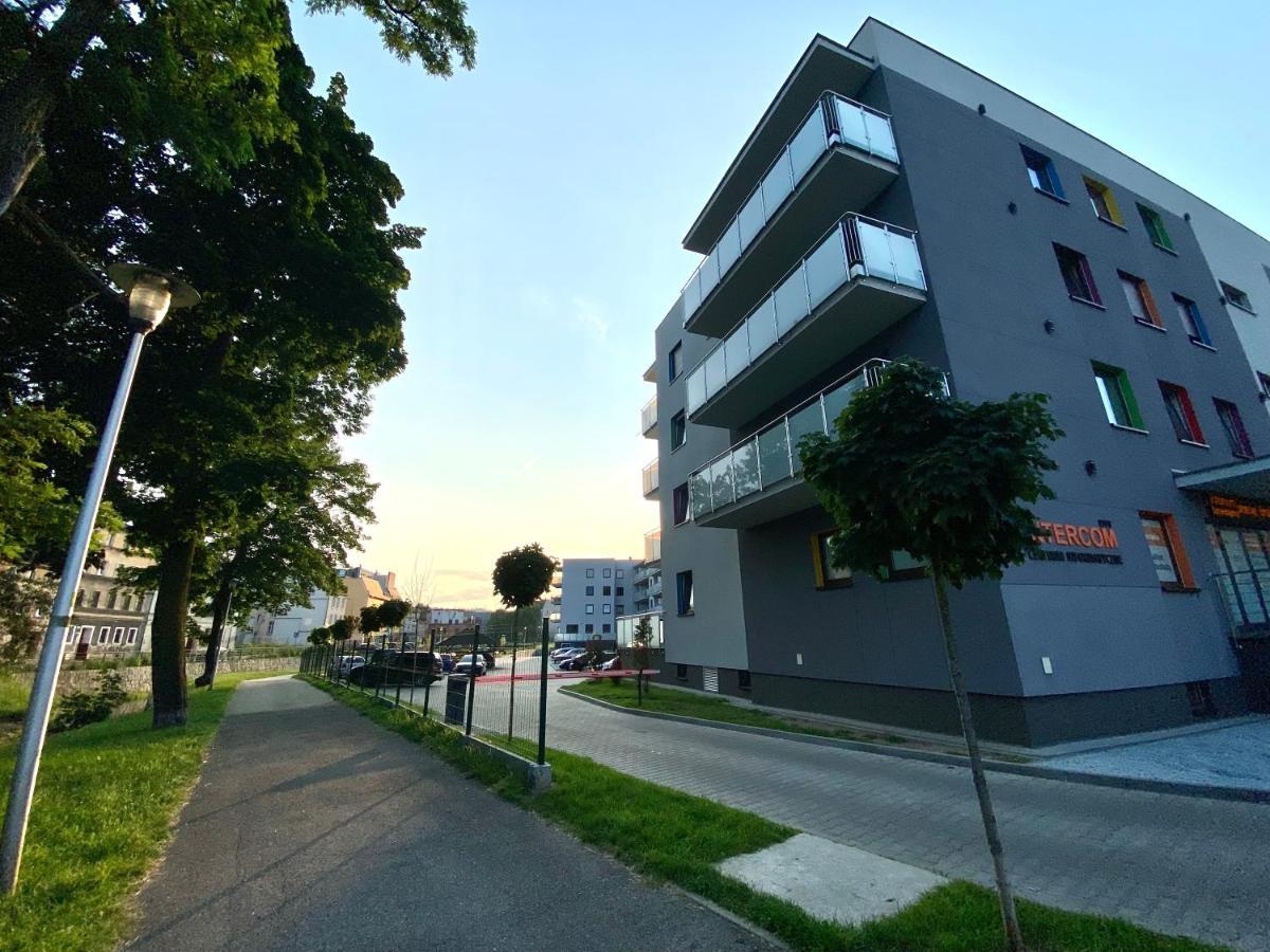 Sunrise Apart เยเลเนียกูรา ภายนอก รูปภาพ